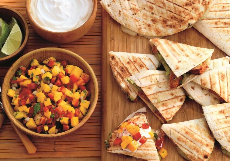Chesadillas mit Chorizo und Mango-Salsa Chesadillas mit Chorizo und Mango-Salsa