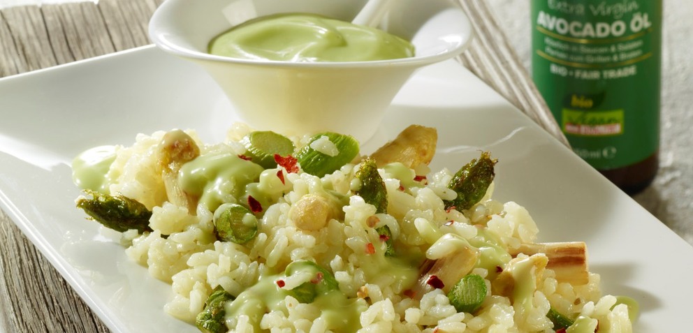 Spargel-Risotto mit Avocadocreme Spargel-Risotto mit Avocadocreme