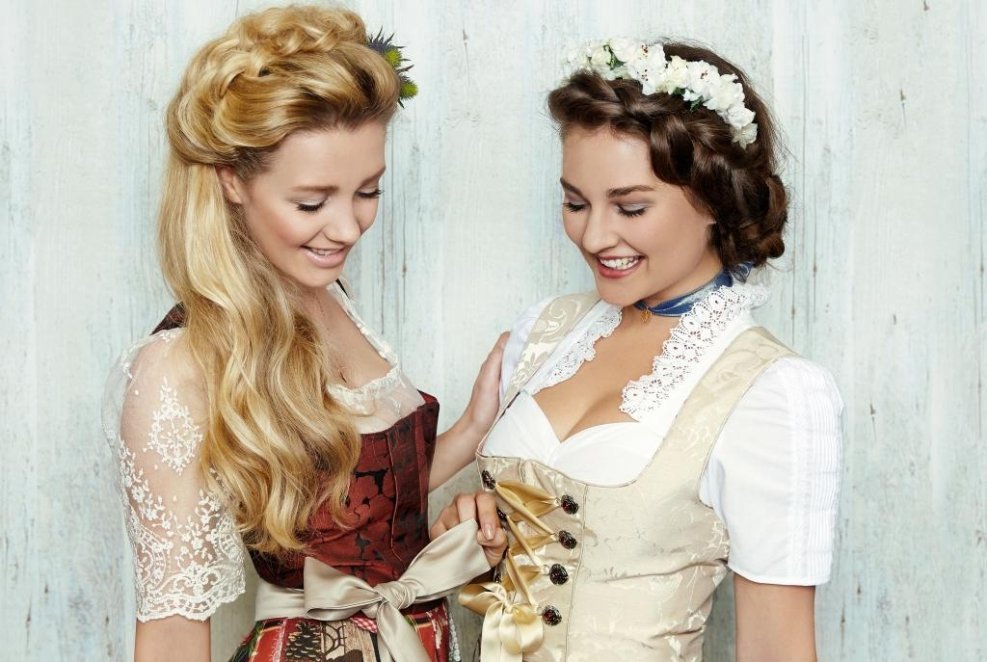 Wiesn Look by Katharina Strassl Wiesn Look by Katharina Strassl