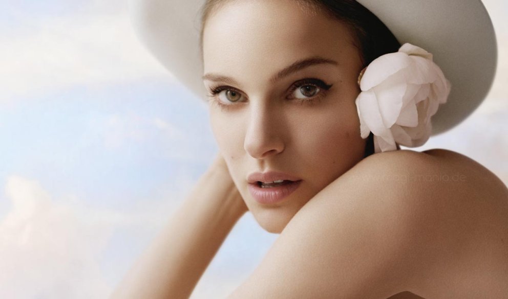DiorSkin Nude Air Foundation Serum DiorSkin Nude Air Foundation Serum