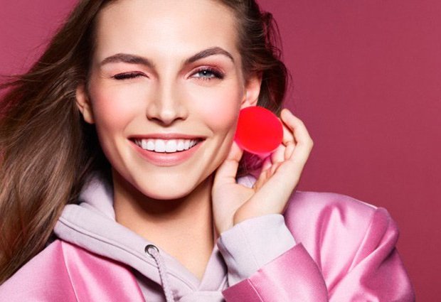 Clarins Get Cheeky Clarins Get Cheeky