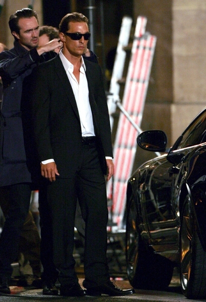 Styling von Matthew McConaughey am Set des Drehs für The One for Men Styling von Matthew McConaughey am Set des Drehs für The One for Men