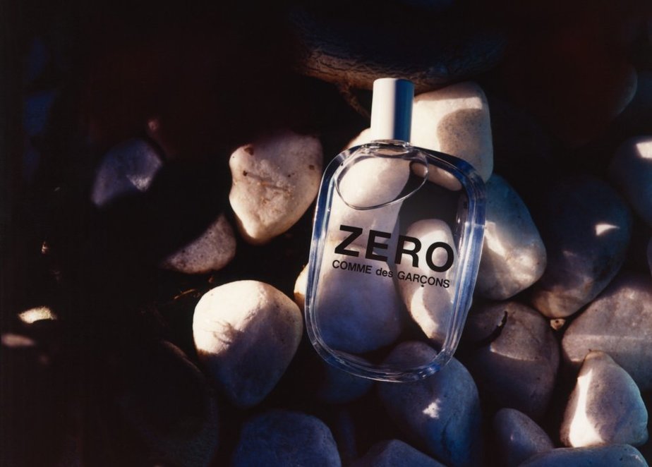 ZERO von Comme des Garçons - Ein Ausdruck radikaler Einfachheit