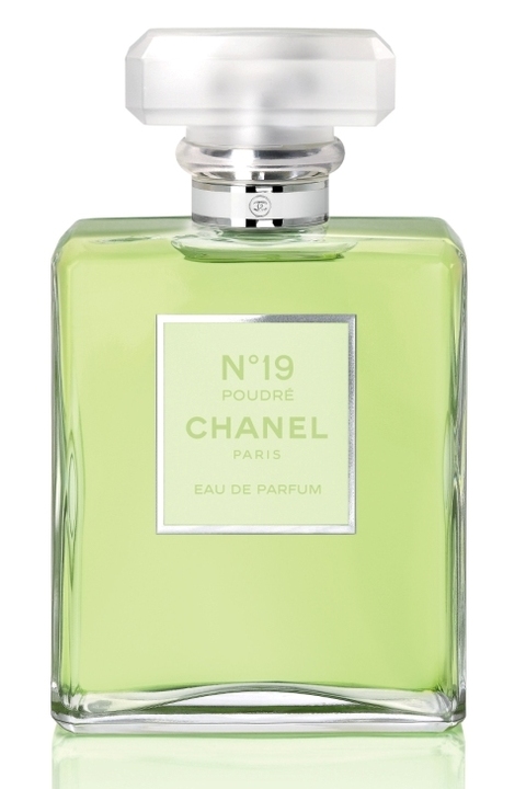 Chanel N° 19  Poudre