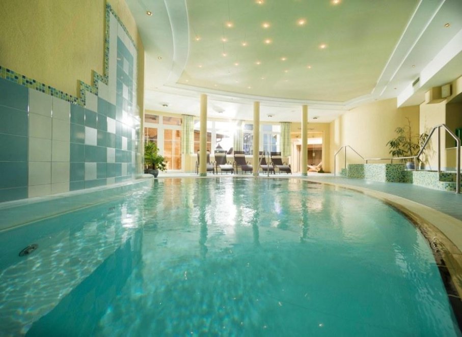 Indoor-Pool -  MeinHotel Fast