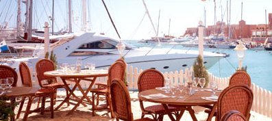 Restaurant im Yachthafen von El Gouna Restaurant im Yachthafen von El Gouna