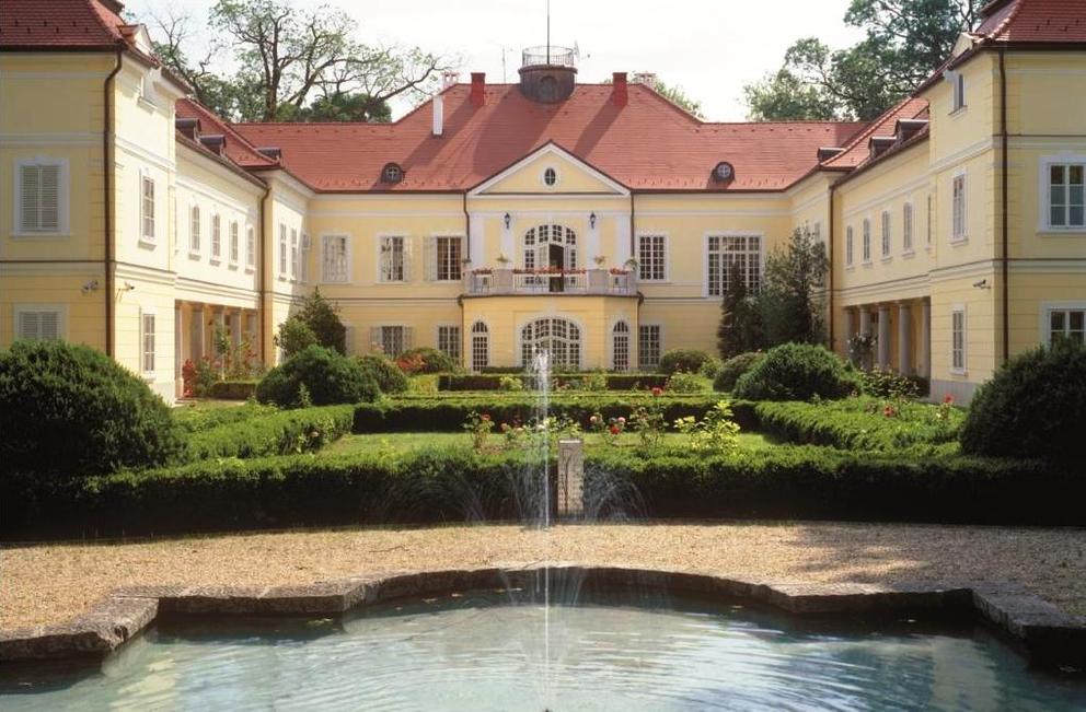 Schlosshotel Szidónia