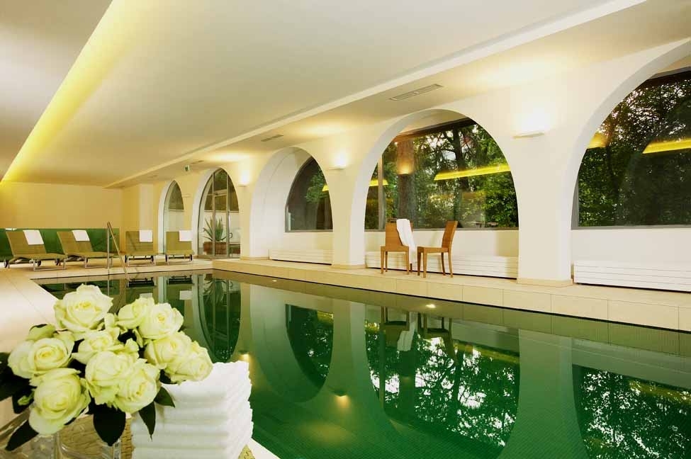 Spa Hotel Schloß Weikersdorf Spa Hotel Schloß Weikersdorf