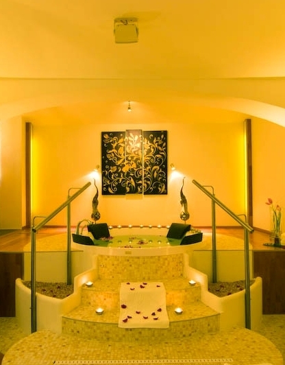 Shofah Day Spa Jacuzzi Shofah Day Spa Jacuzzi