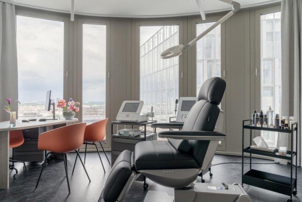 Behandlungsraum bei Aya Aesthetics Behandlungsraum bei Aya Aesthetics
