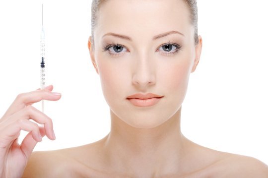 Mit Botox Mimikfalten glätten Mit Botox Mimikfalten glätten