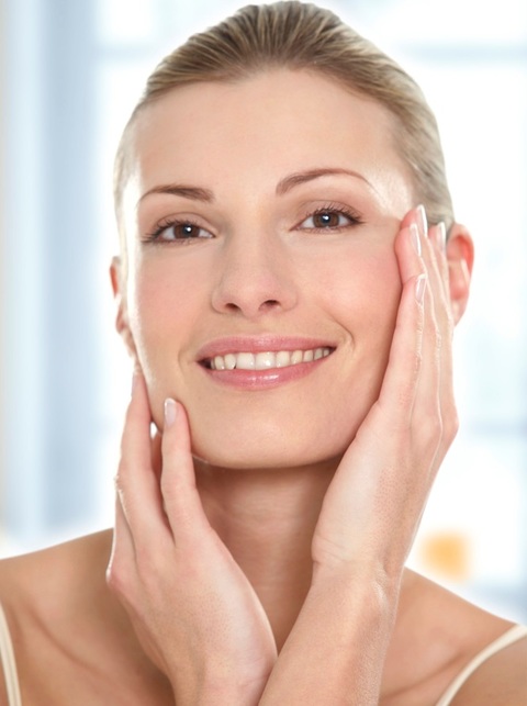 Neutrogena Pure Glow Neutrogena Pure Glow