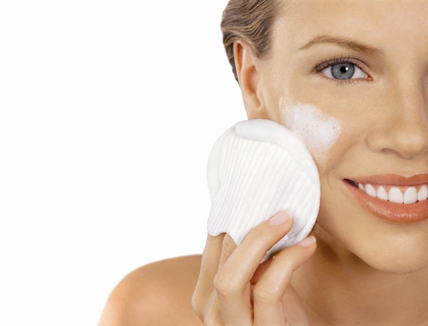 Neutrogena Pure Glow Neutrogena Pure Glow