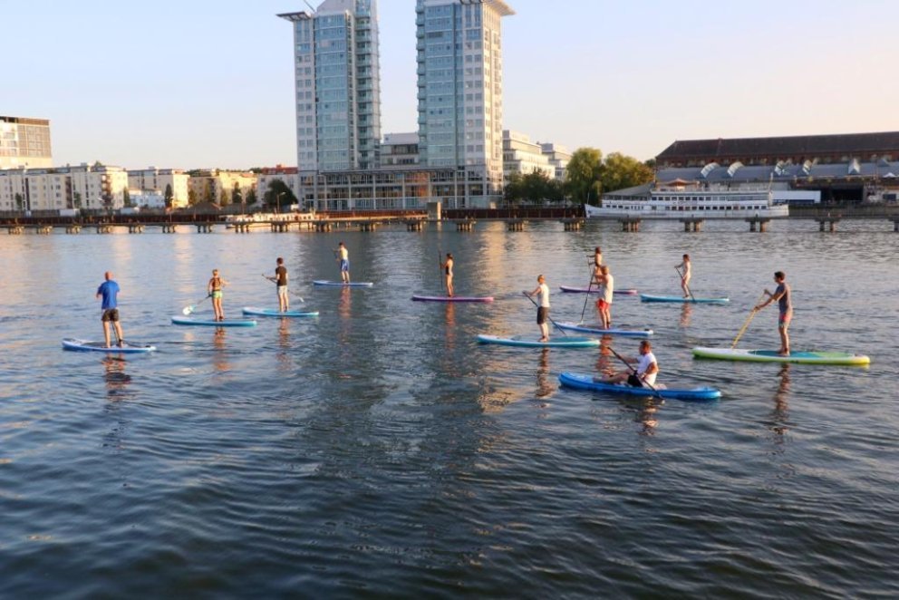 Stand-Up Paddling Stand-Up Paddling