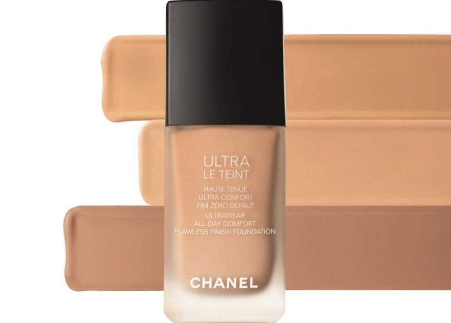 ULTRA LE TEINT für einen makellosen Teint mit strahlend mattem Finish, der von morgens bis abends allen Bedingungen standhält. ULTRA LE TEINT für einen makellosen Teint mit strahlend mattem Finish, der von morgens bis abends allen Bedingungen standhält.