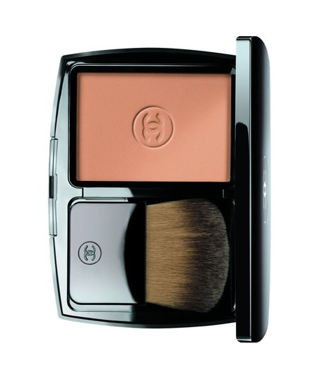 Chanel Vitalumière Éclat Chanel Vitalumière Éclat