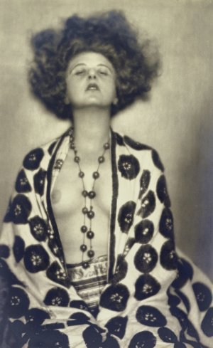 MADAME D´ORA (DORA PHILIPPINE KALLMUS), Elsie Altmann-Loos, 1922 MADAME D´ORA (DORA PHILIPPINE KALLMUS), Elsie Altmann-Loos, 1922