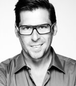 Stephan Schmied - Max Factor MakeUp Artist Stephan Schmied - Max Factor MakeUp Artist