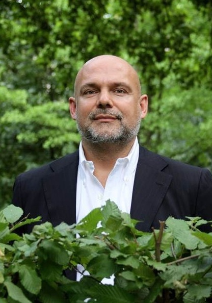 Julius Eulberg, Mastermind, Entwickler und Geschäftsführer von Julisis Julius Eulberg, Mastermind, Entwickler und Geschäftsführer von Julisis
