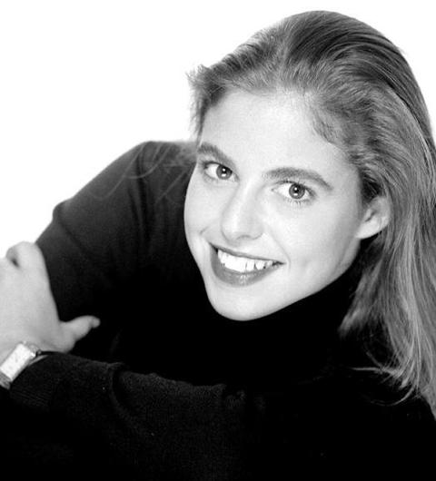 Dr. Isabelle Krause Dr. Isabelle Krause